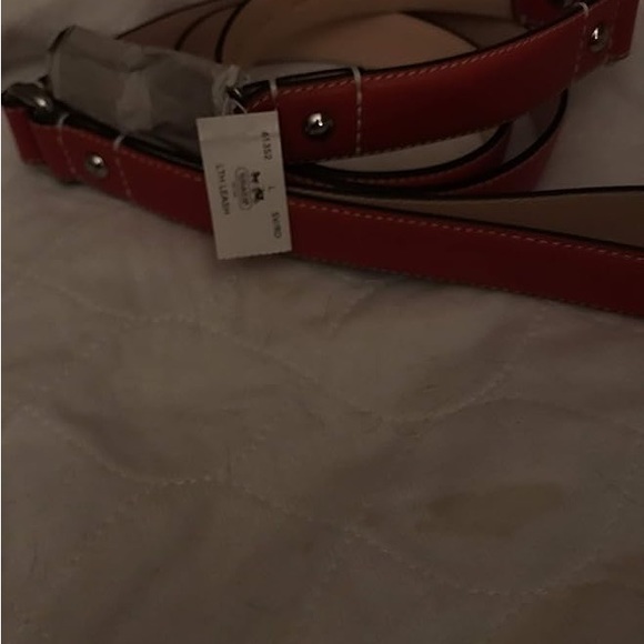 New in Package Coach Red Grommet Dog Leash size XL 22"-26” 61352 Below $350 - Picture 3 of 14